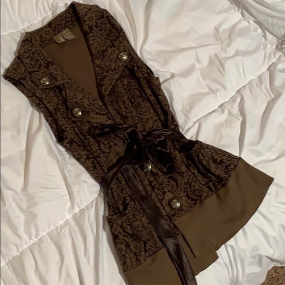 Brown best with vintage buttons - Picture 1 of 3